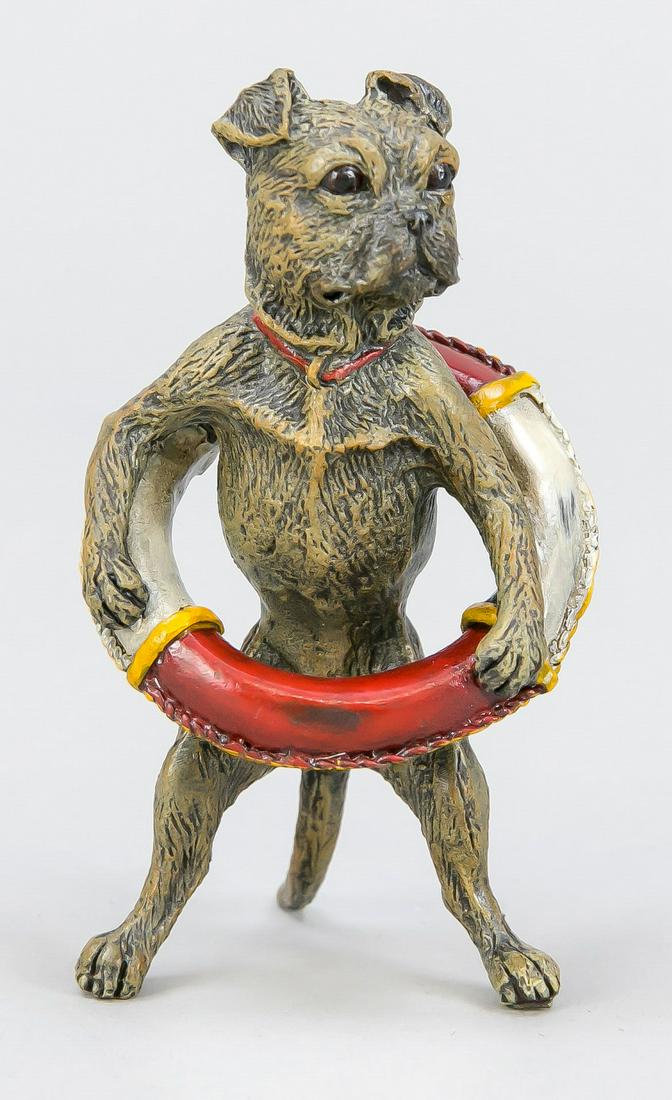 Viennese bronze, 20th century,: Viennese bronze, 20th century, dog with lifebelt, polychrome painted bronze, on one hind leg the vase stamp of Franz Xaver Bergmann (1861-1932), h. 8,5 cm
