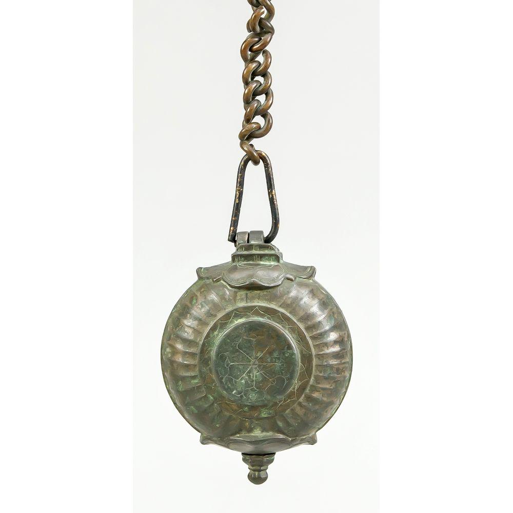 Lime box for betel nut consume (1 of 2)