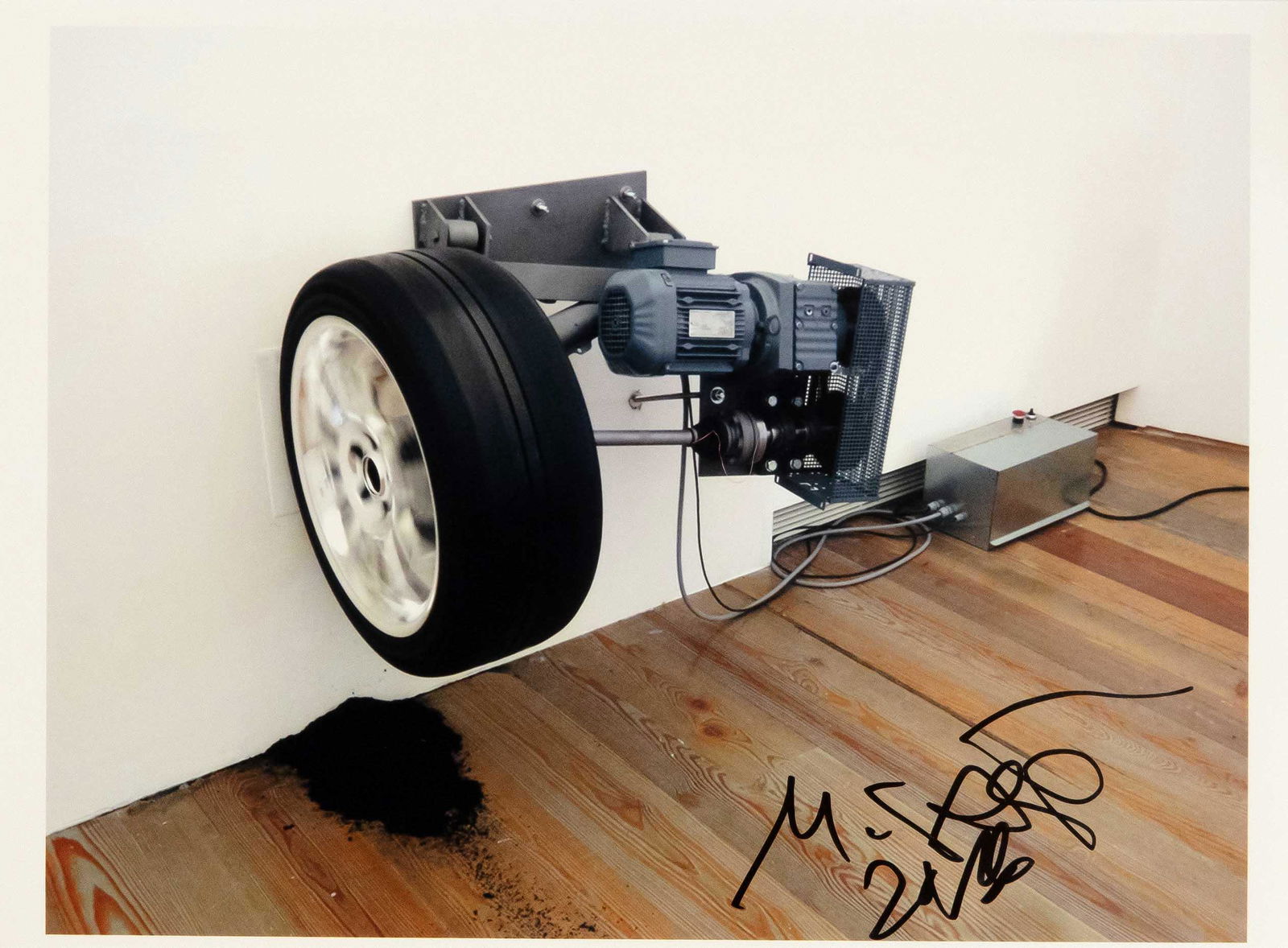 Michael Sailstorfer (*1979), G: Michael Sailstorfer (*1979), German sculptor and installation artist, ''Zeit ist keine Autobahn'', photoprint of an installation, signed and dated lower right, typographically inscribed on verso, 20,5