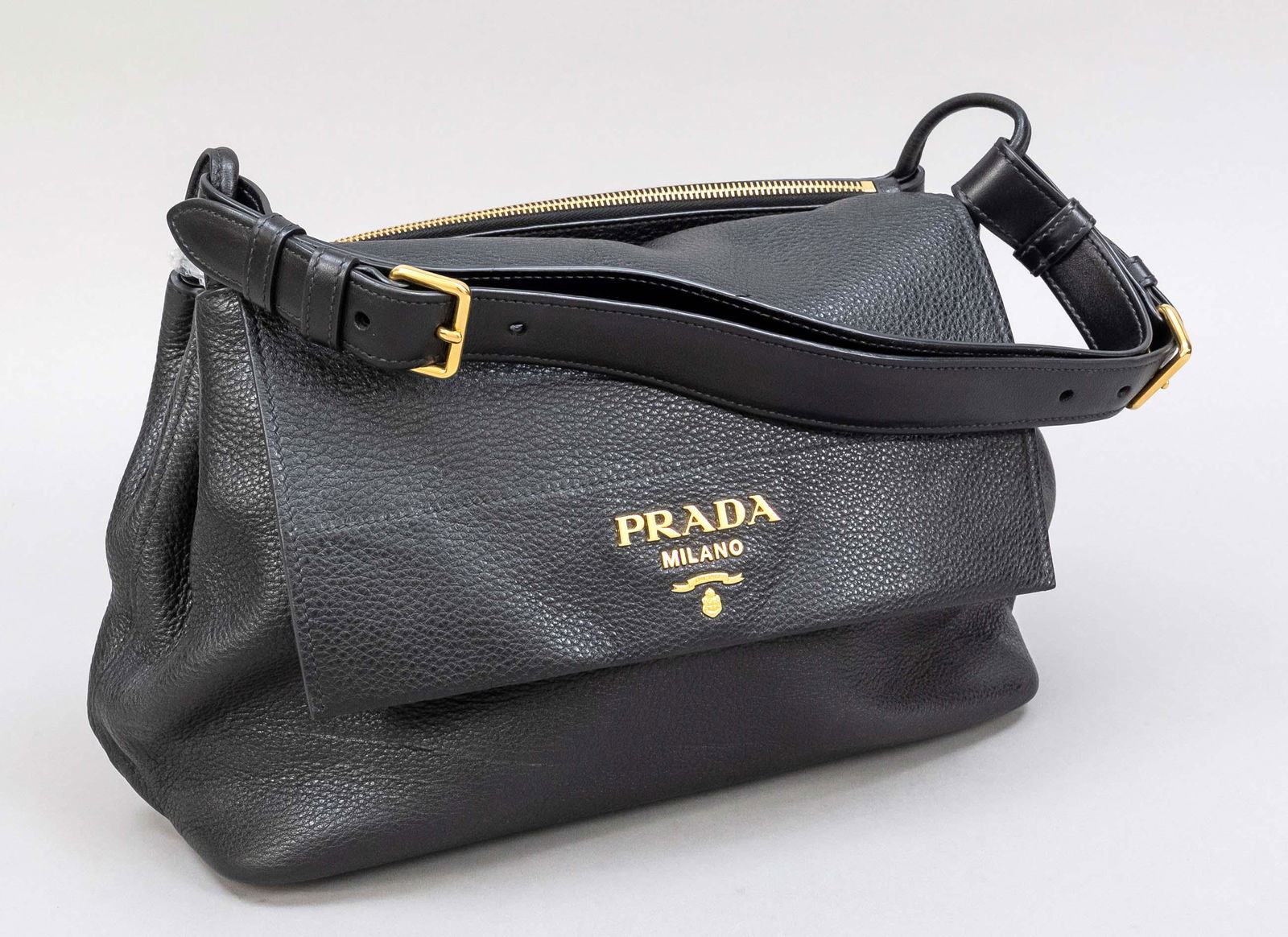 prada classic shoulder bag