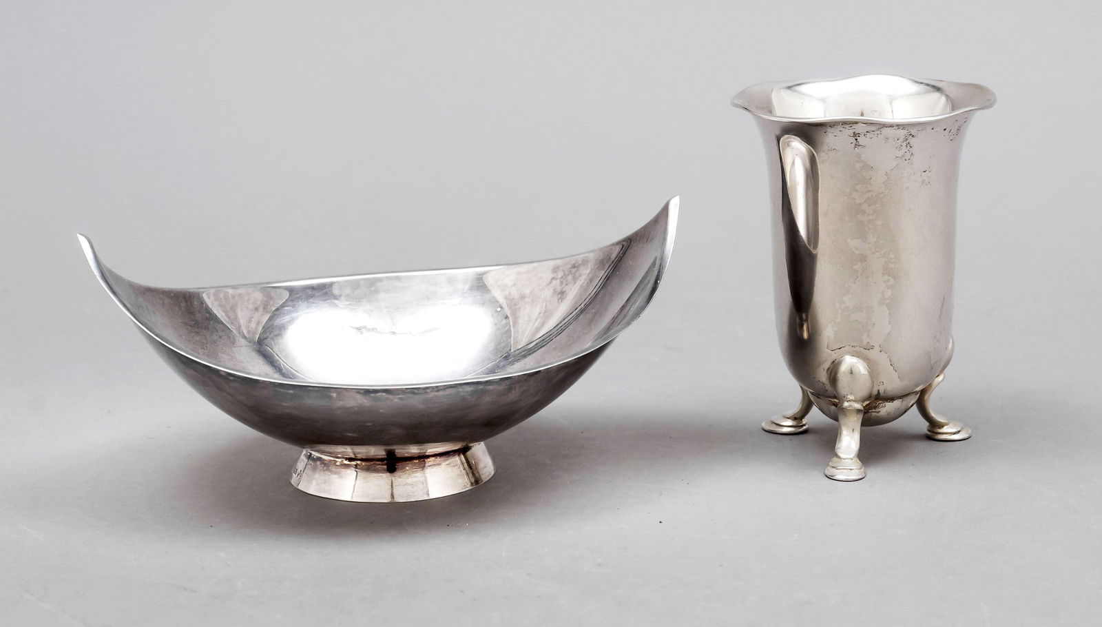 Small vase, German, 20th c., m (1 of 1)