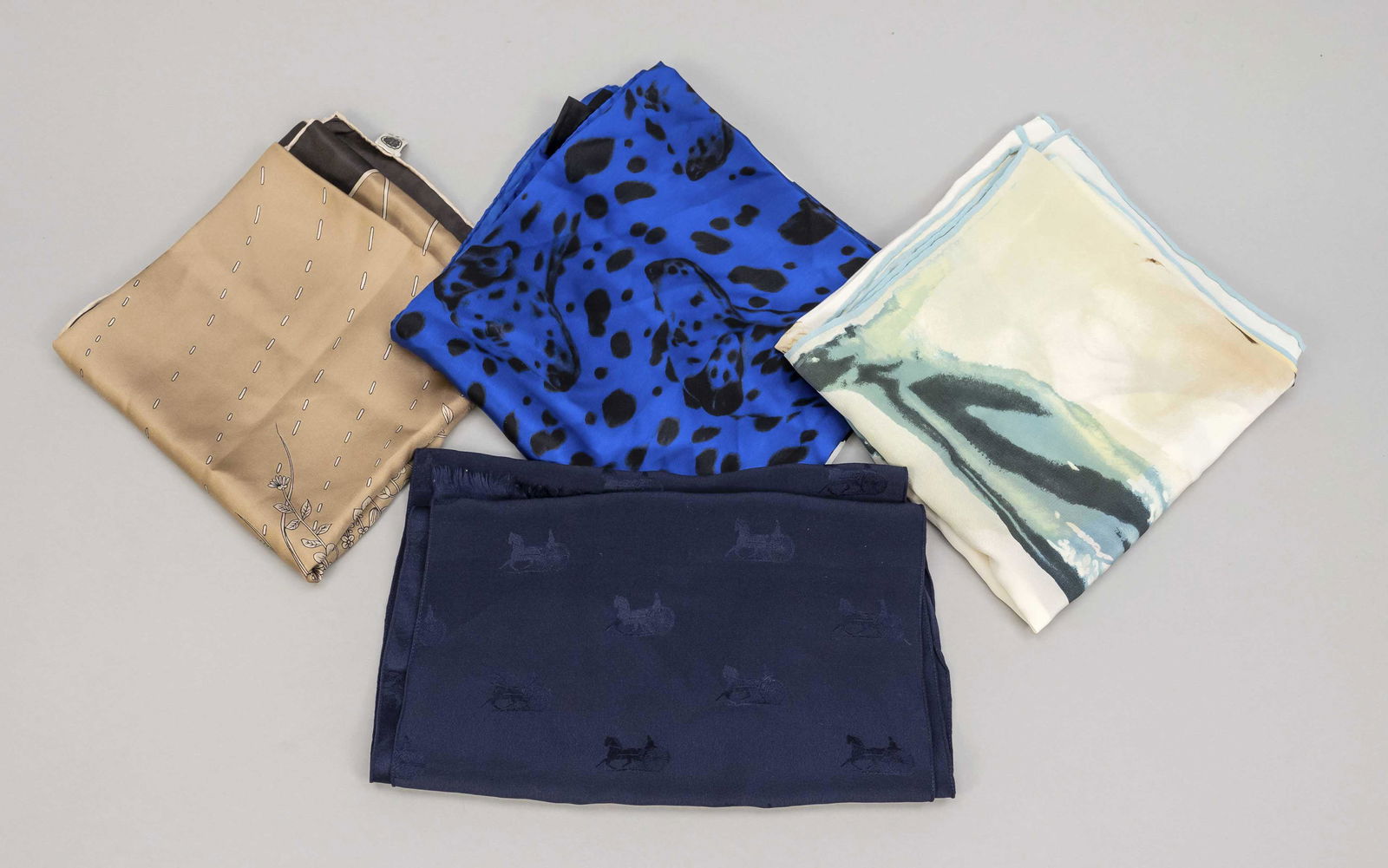 Escada, Celine a.o., 3 polychrom: Escada, Celine a.o., 3 polychrome patterned square shawls and 1 scarf, light storage marks, some minimal spotting, to ca. 87 x 87 cm