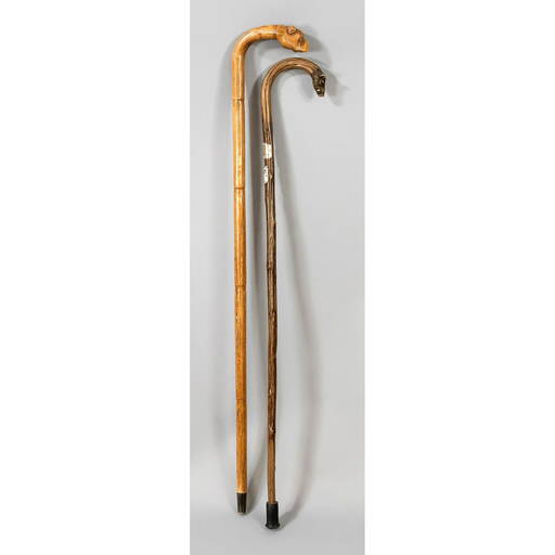 2 walking sticks with figural (4524) on Jun 17, 2022 Historia