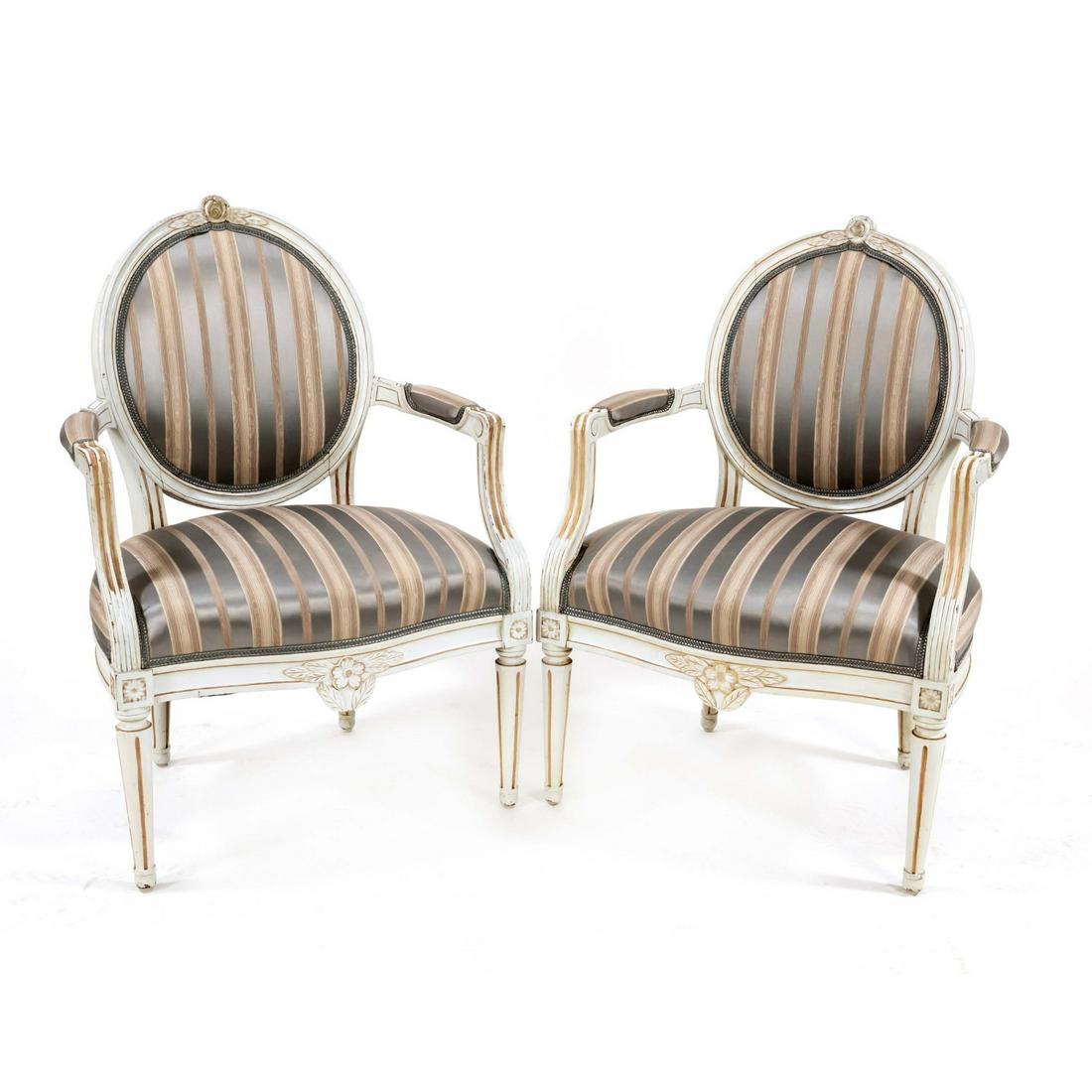 Pair of armchairs, 20th centur: Pair of armchairs, 20th century, painted wood, 90 x 61 x 59 cm.