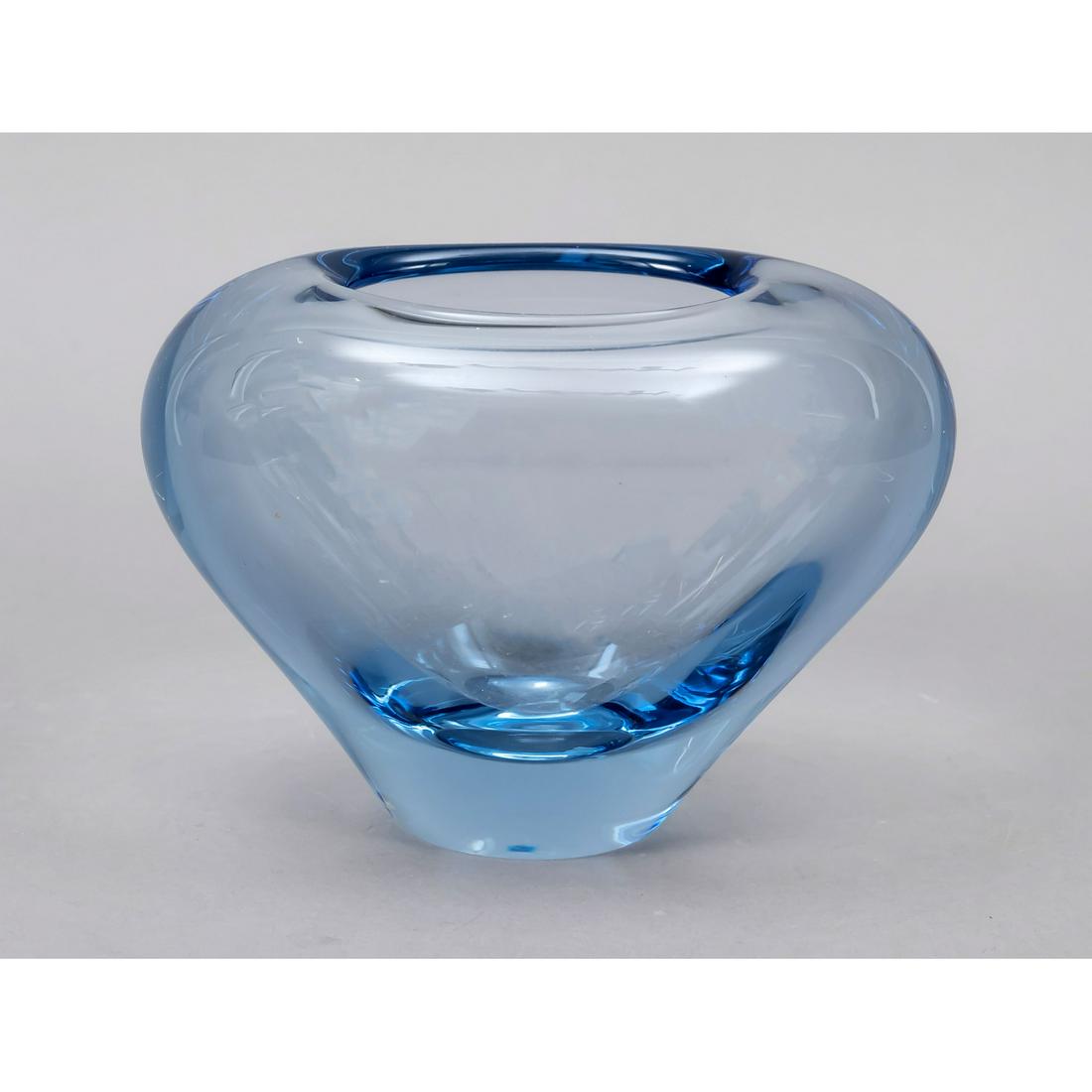 Vase, Denmark, Holmegaard, 2nd half: Vase, Denmark, Holmegaard, 2nd half of the 20th century, designed by Per LÃ¼tken in 1957, heart-shaped vase, thick-walled, bluish glass, signed and numbered, h. 12,5 cm