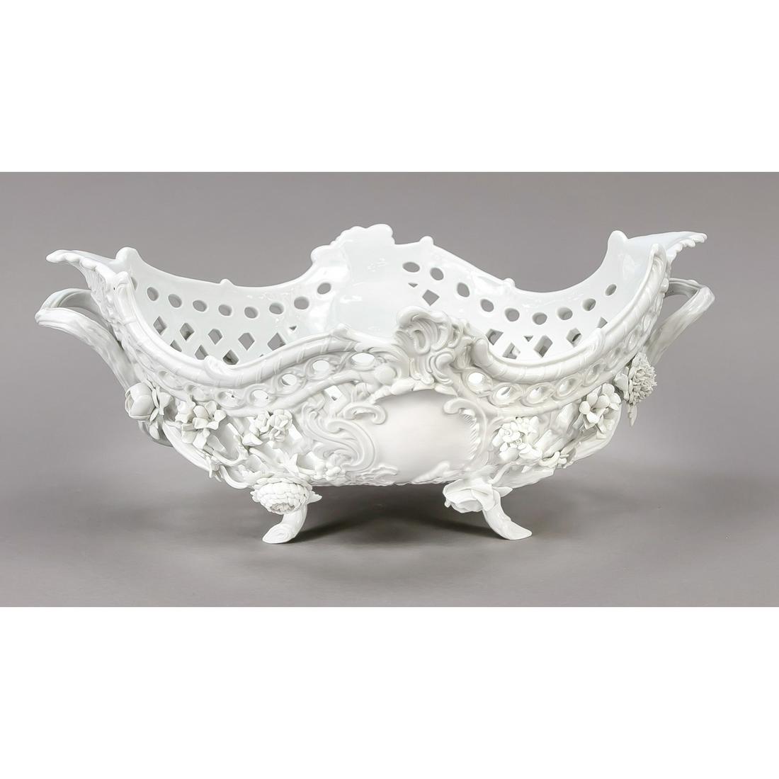 Basket bowl, Meissen, after 1934, D (1 of 1)