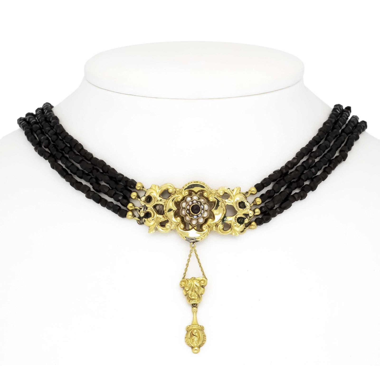 Choker with a splendid box clas (1 of 1)