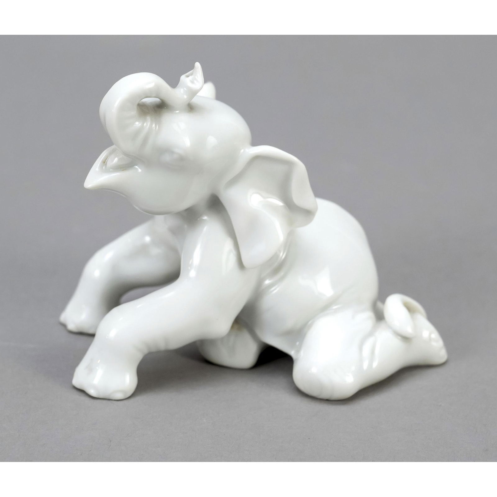 Sitting baby elephant, Allach, Bavar (1 of 1)