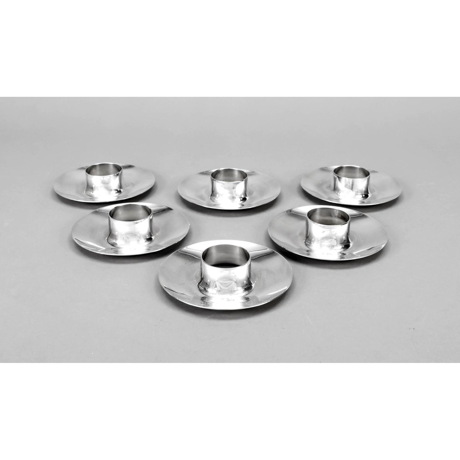 Six egg cups, France, 2nd half of th: Six egg cups, France, 2nd half of the 20th century, master mark Christofle, Paris, plated, smooth form, Ã˜ 12 cm