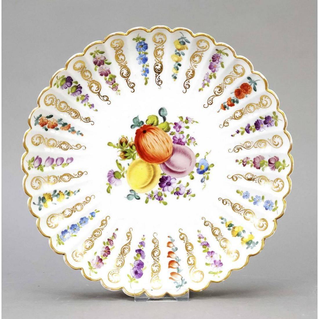 Round fan-shaped bowl, Meissen, k (1 of 1)