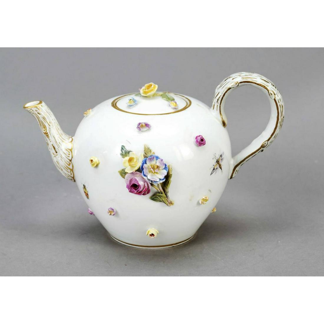 Teapot, Meissen, pommel swords 18 (1 of 1)