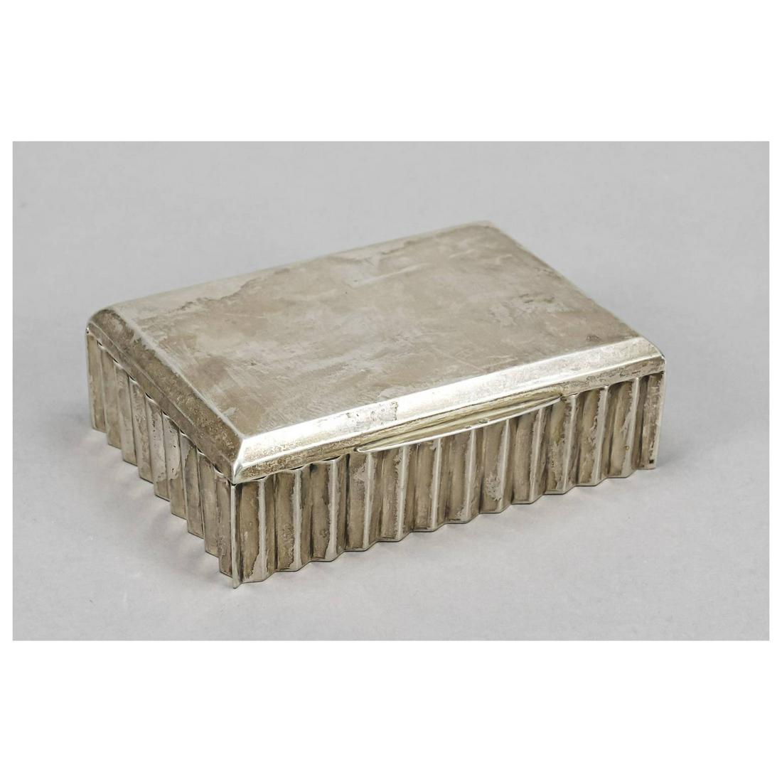 Rectangular cigarette box, Austria, e (1 of 1)