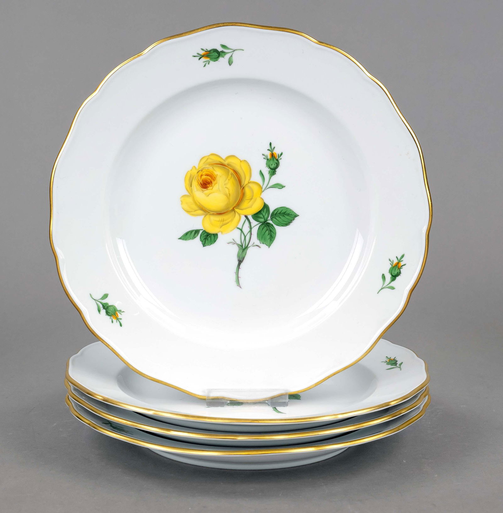 Four dinner plates, Meissen, aro (1 of 1)