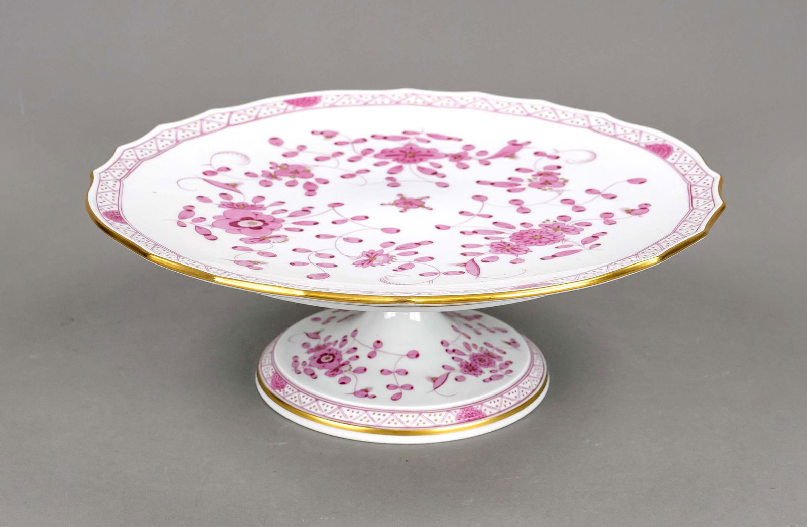 Cake plate on round base, Meisse (1 of 1)
