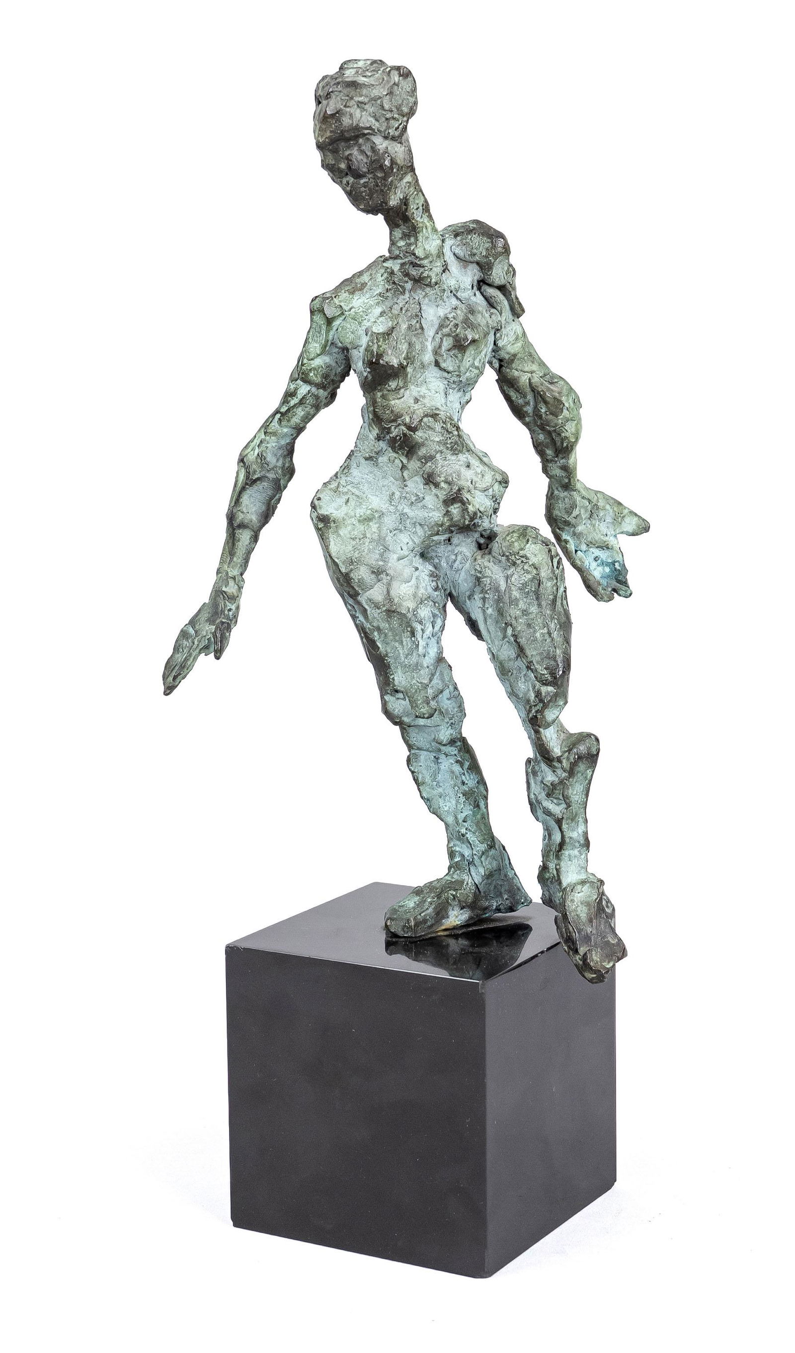 MordmÃ¼ller, Rainer Gottlieb. 1941 Braunschweig, lives and works in Bremen and Paris. Standing: MordmÃ¼ller, Rainer Gottlieb. 1941 Braunschweig, lebt und arbeitet in Bremen und Paris. Stehende Figur in tÃ¤nzerischer Pose. Bronze, grÃ¼n patiniert, am rechten FÃ¼ÃŸ sign. RGM sowie undeut