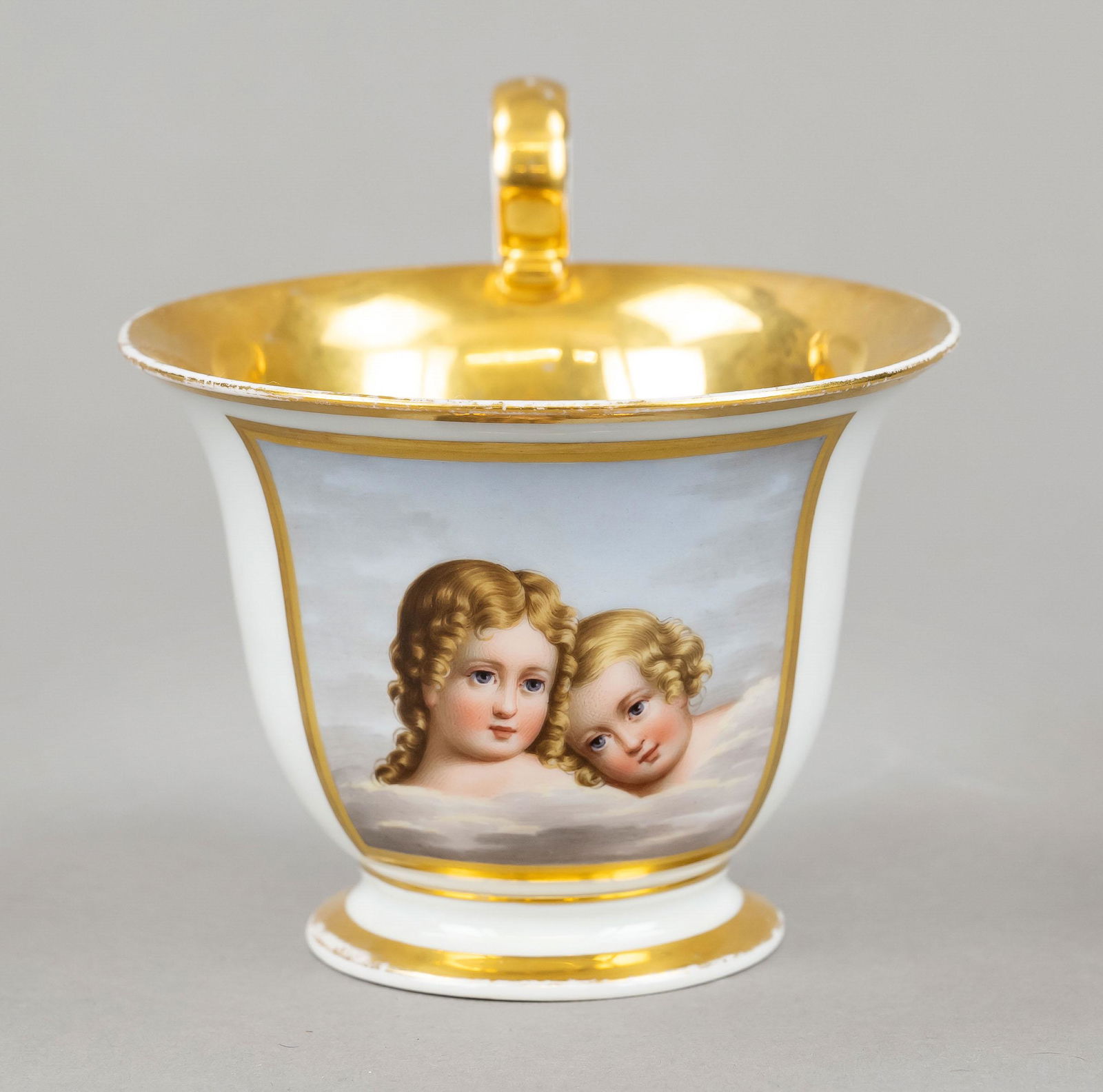 Portrait cup, Meissen, mark 18 (1 of 2)
