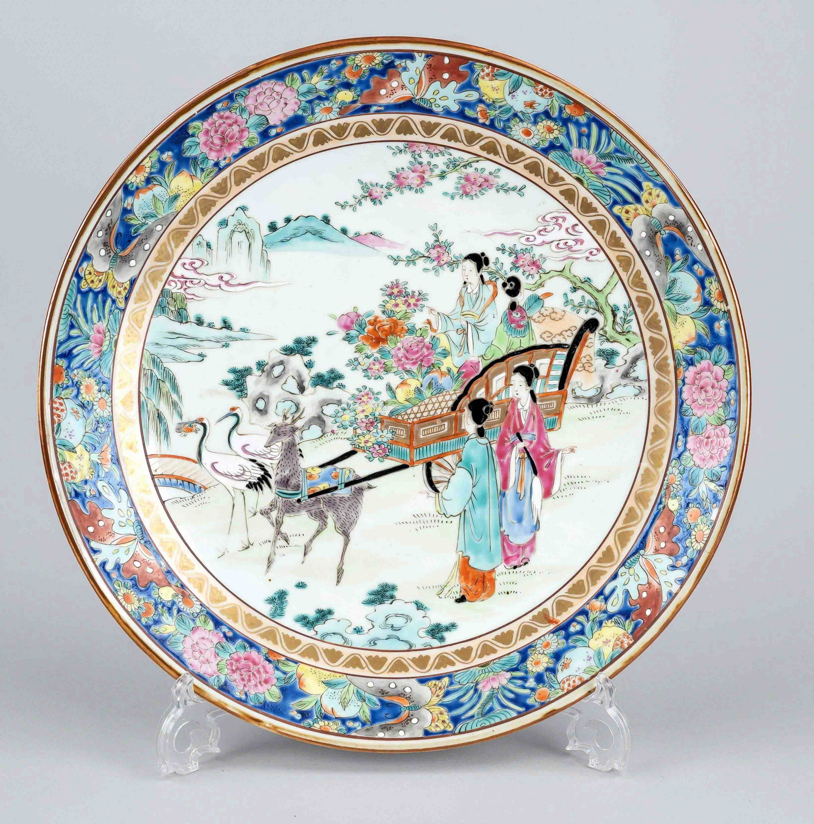 Imari plate ''Fairy ladies in: Imari plate ''Fairy ladies in the chariot of longevity'', Japan, Showa period(1926-1989), 30s 20th c., porcelain with poylchrome glaze decoration, gold colors, signed and mark YAMATOKU, 37cm
