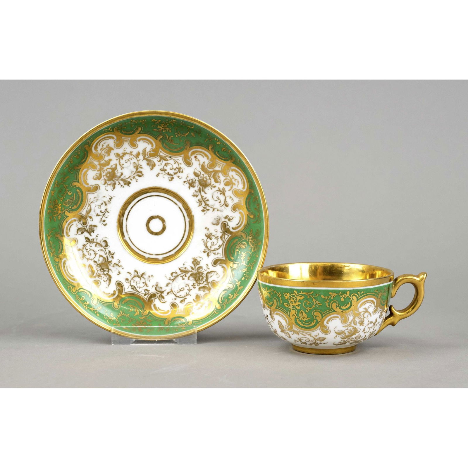 Cup and saucer, St. Petersburg, p (1 of 2)