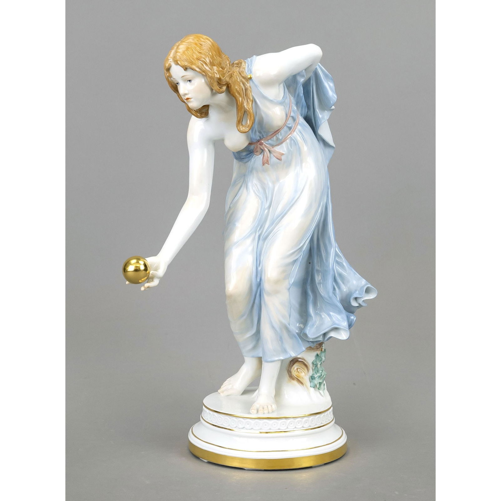 Kugelspielerin, Meissen, mark afte: Kugelspielerin, Meissen, mark after 2000, 1st choice, year mark for 2006, anniversary mark, limited edition 54/100, design by Walter Schott (1861 Ilsenburg - 1938 Berlin), first made in 1897, moving f