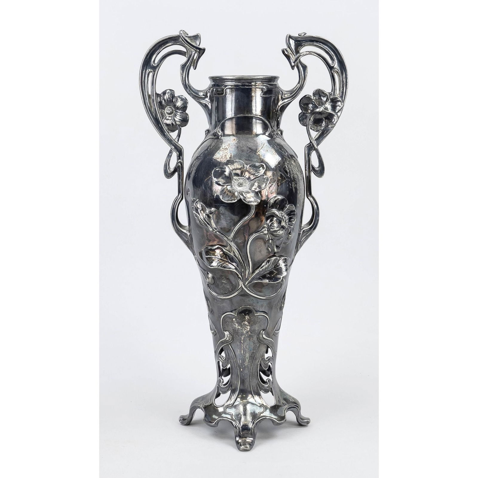 Art Nouveau vase, around 1900, s (1 of 1)