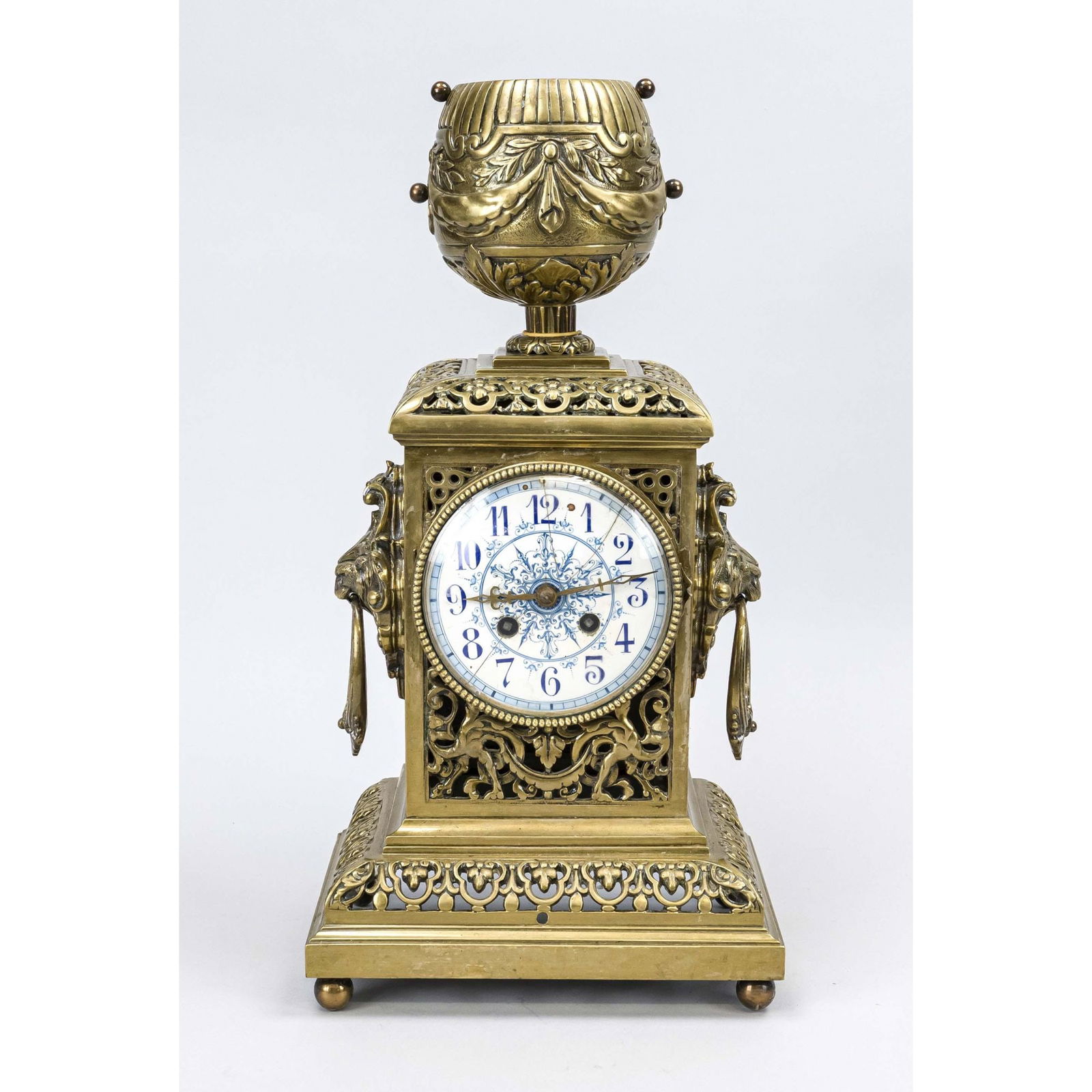 Bronze table clock, 2nd half 19t (1 of 1)
