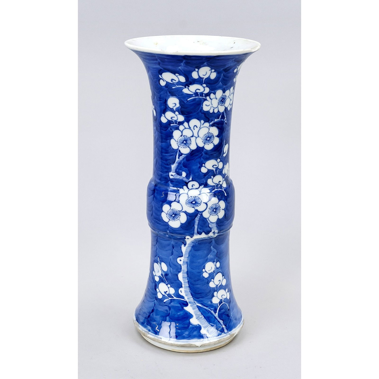 Gu vase with prunus decoration, Chi (1 of 2)