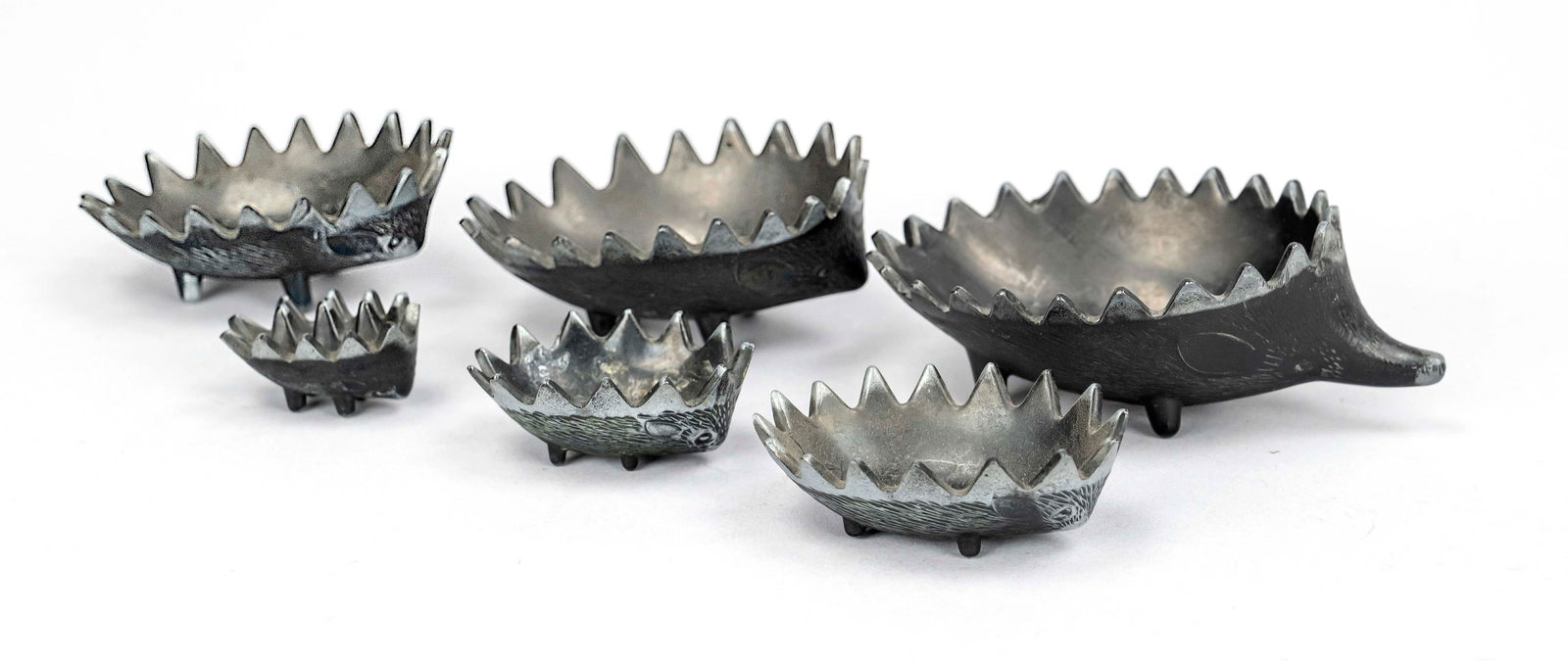 Aluminum stacking ashtray, 6-piece, '' (1 of 2)