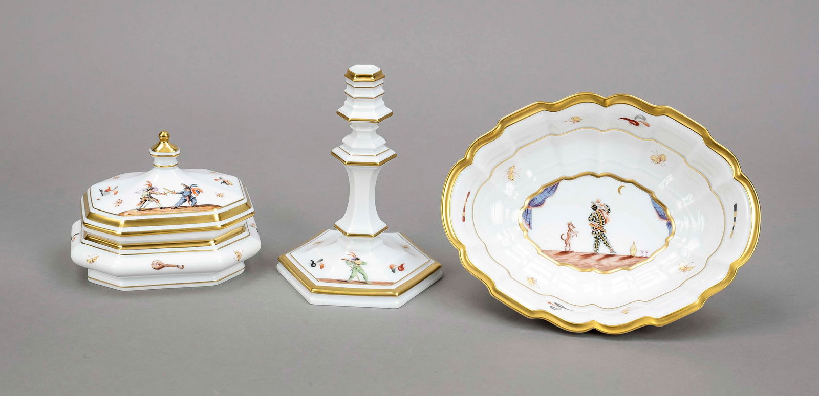Three-piece Irminger ensemble, Meissen: Three-piece Irminger ensemble, Meissen, collector's edition 2000-2003, 1st choice, shaped model by Johann Jakob Irminger, polychrome painting, decor after etchings by Jacques Callot from the ''Commedi