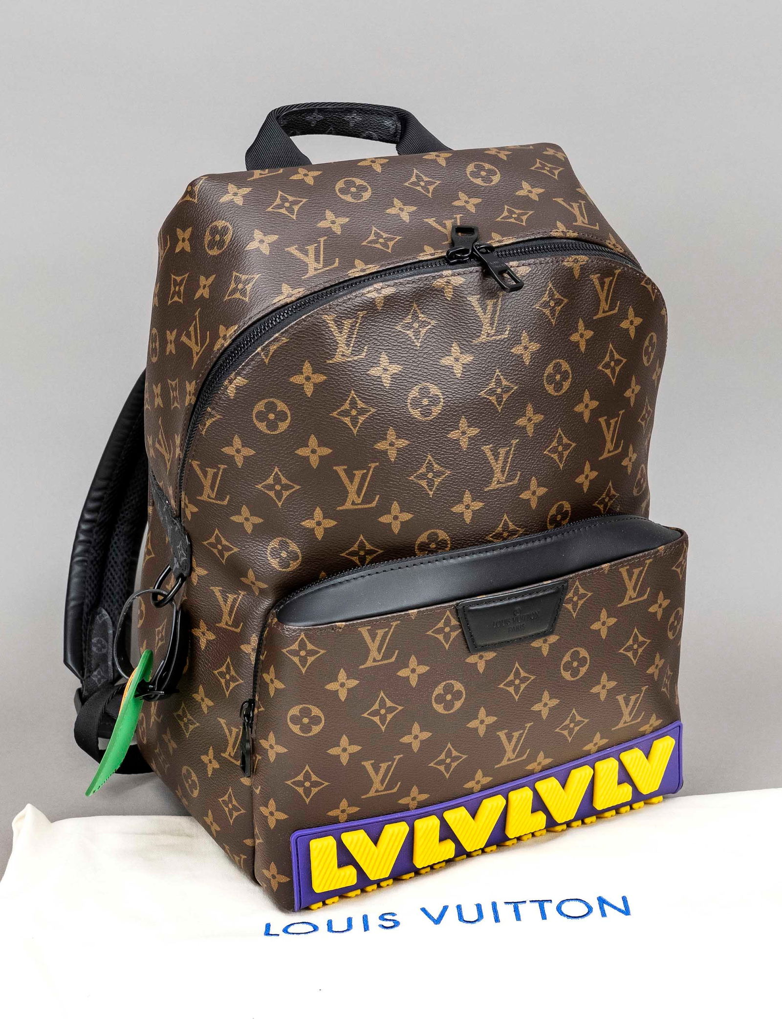 Louis Vuitton, Discovery Limited Editi (1 of 2)
