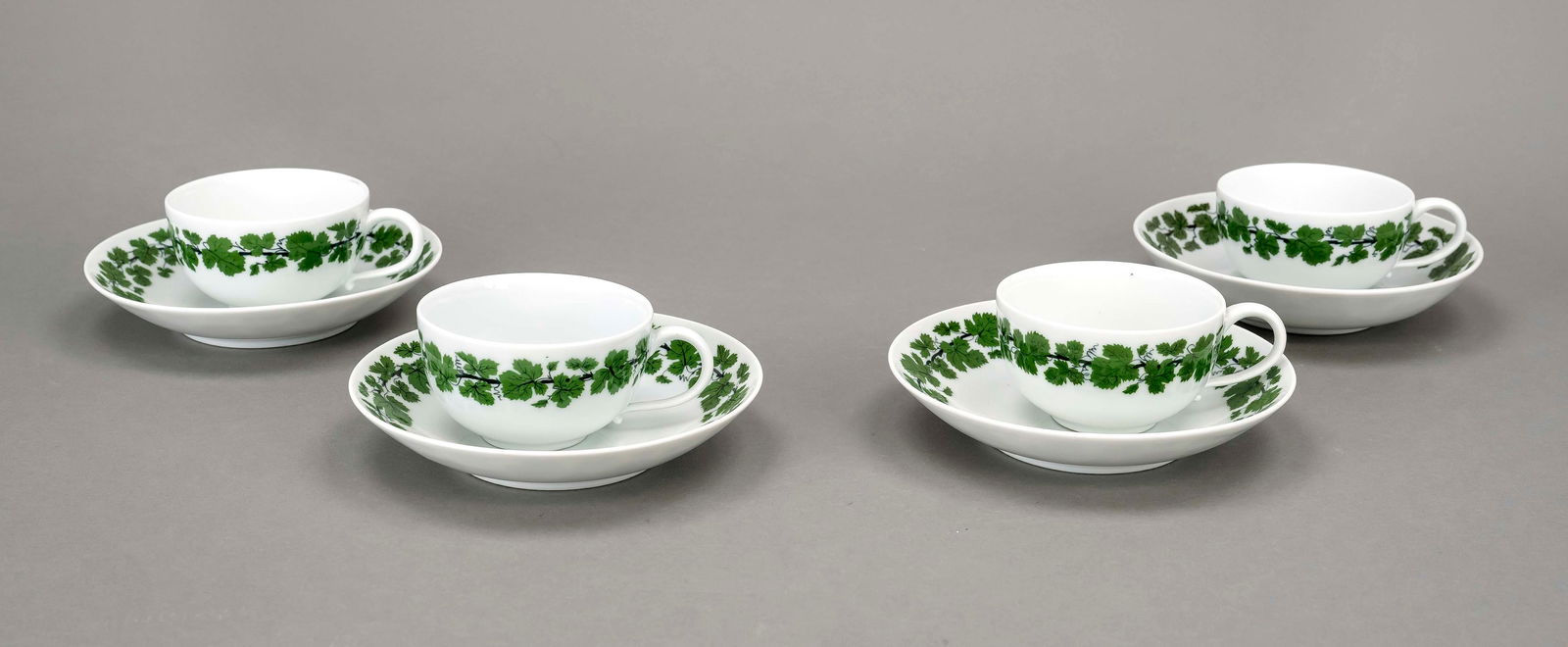 Four teacups with saucer, Meissen (1 of 1)