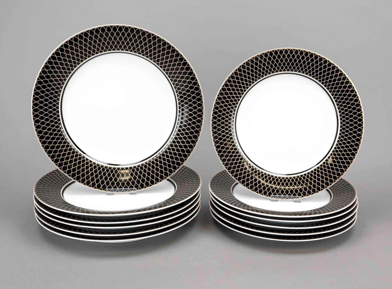 Twelve plates, Lynn Chase, Midnig (1 of 1)