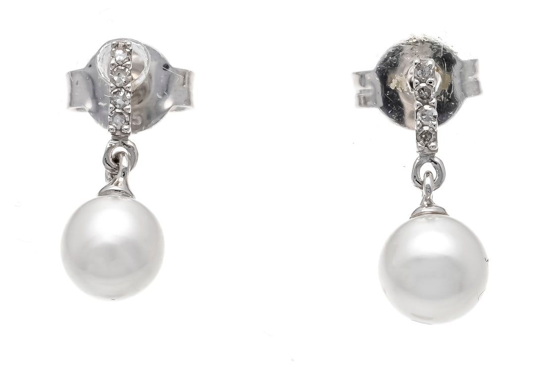 Akoya diamond stud earrings WG 58: Akoya diamond stud earrings WG 585/000, each with an Akoya cultured pearl 6 mm and 8 octagonal diamonds, total 0.02 ct, l. 14 mm, 1.3 g