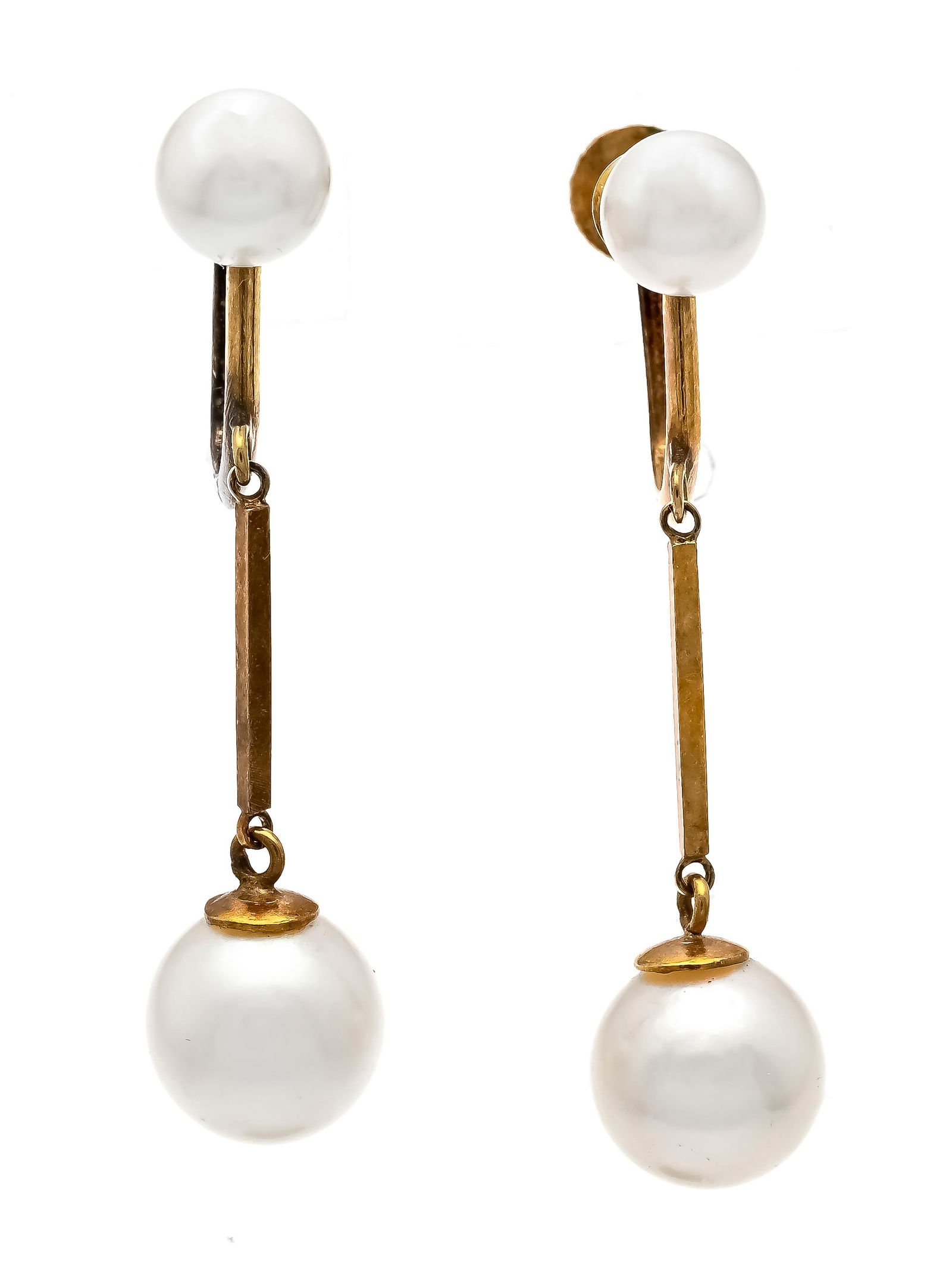 Akoya pearl screw ear clips GG 75: Akoya pearl screw ear clips GG 750/000 with 4 creamy white Akoya pearls 7 and 5 mm, l. 32 mm, 3.0 g