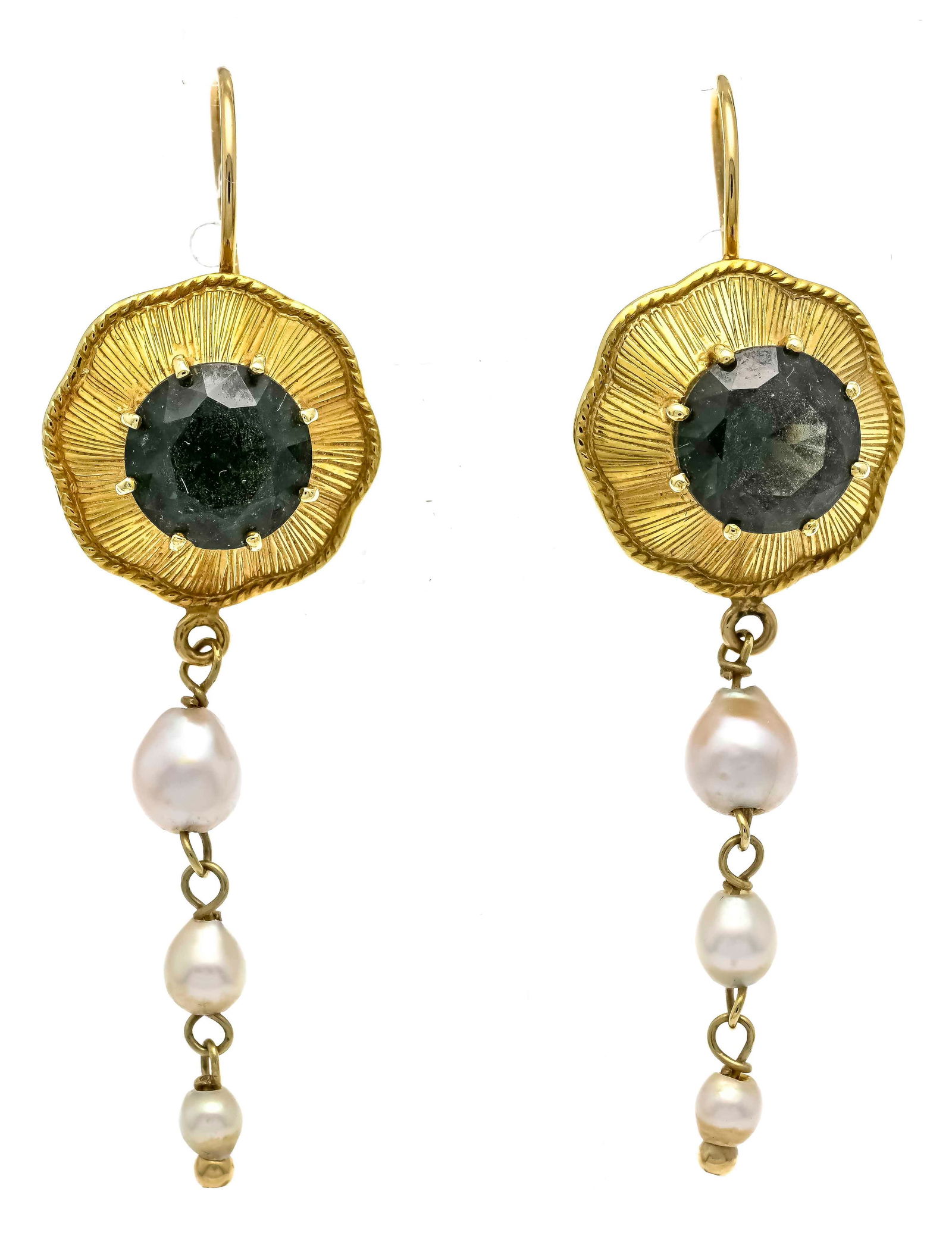 Design earrings GG 585/000 with 2: Design earrings GG 585/000 with 2 round faceted synth. spinels 10 mm dark green and 6 creamy white freshwater pearls 7 - 3.7 mm, l. 60 mm, 8.0 g