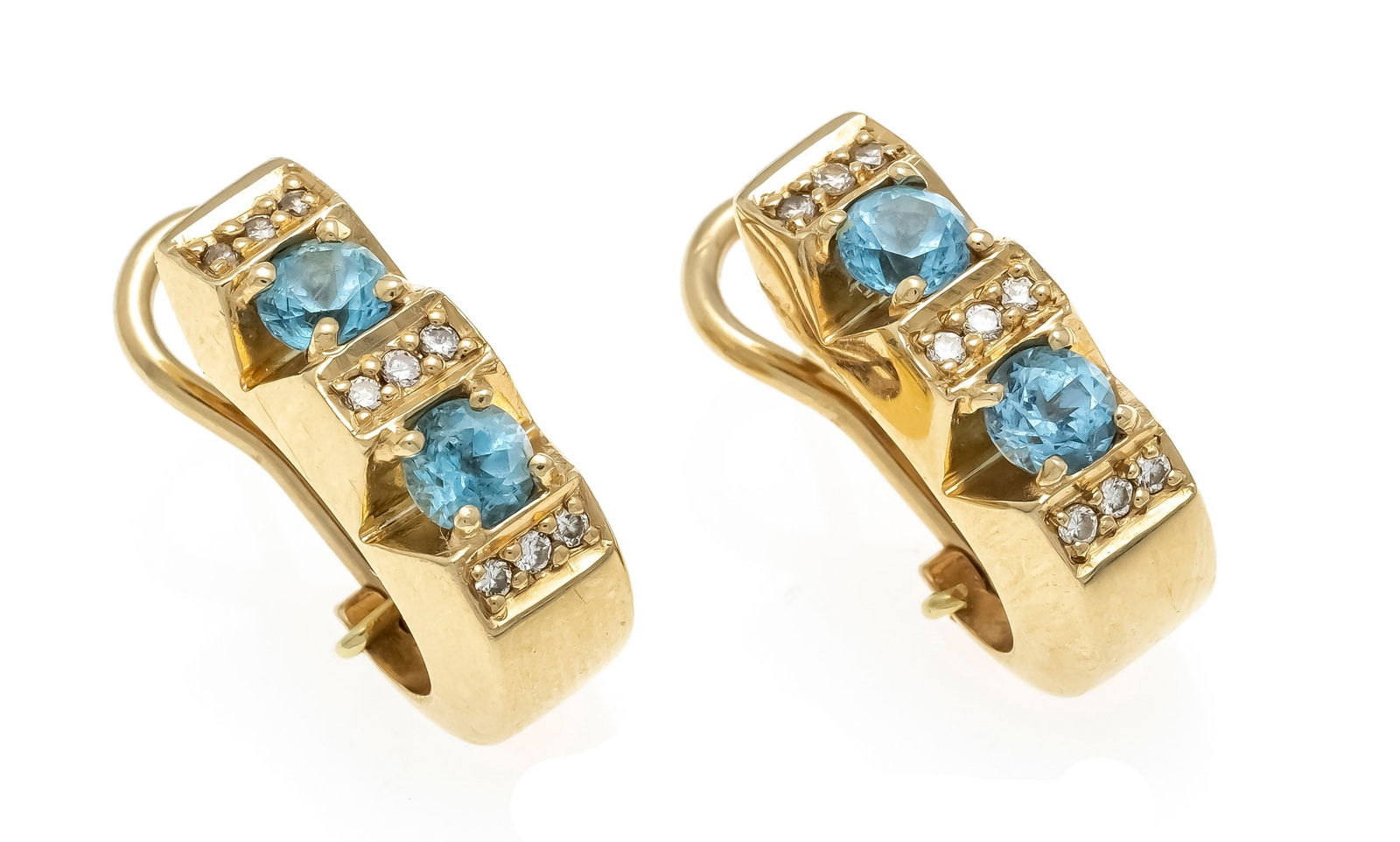 Christ blue topaz and brilliant-c: Christ blue topaz and brilliant-cut diamond clip earrings GG 585/000 with 4 round faceted blue topazes 4 mm and 12 brilliant-cut diamonds, total 0.09 ct W/SI, l. 18 mm, Christ marked, 8.4 g