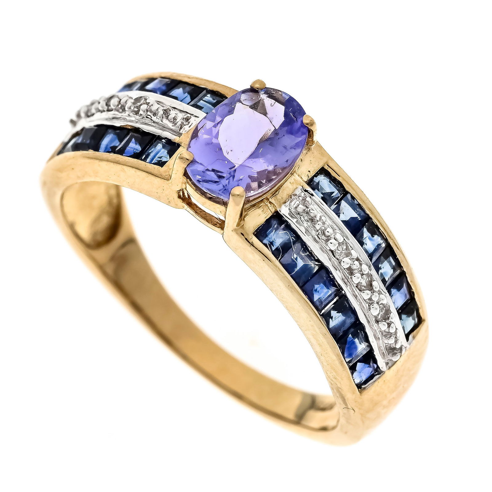 Harry Ivens tanzanite sapphire ri: Harry Ivens tanzanite sapphire ring GG/WG 375/000 with an oval faceted tanzanite 7.0 x 5.1 mm in a luminous lilac tone, of good transparency, and 24 faceted sapphire carrées 1.8 mm blue, transparent