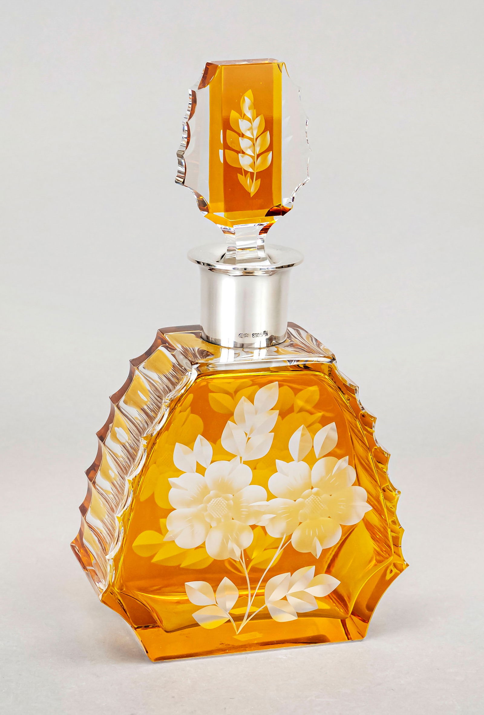 Carafe with silver neck mount, Ge (1 of 1)