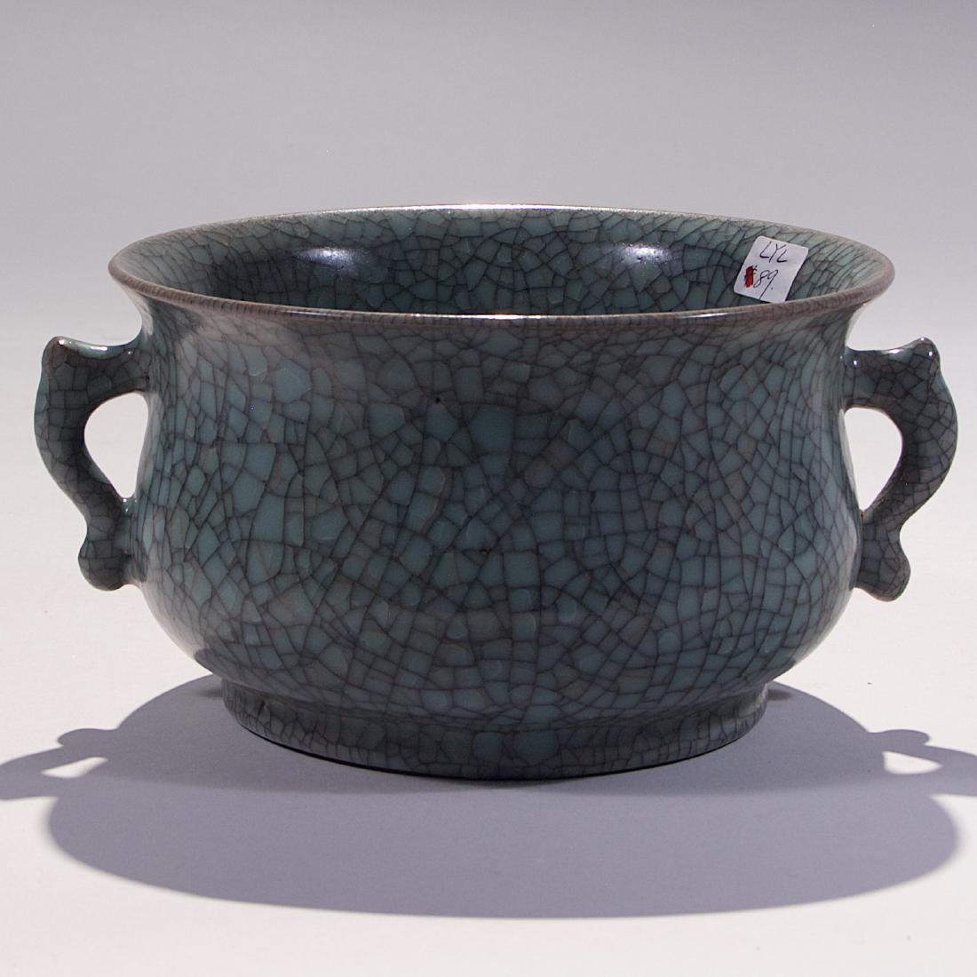 Chinese Ge Style Porcelain Incense Burner (1 of 2)