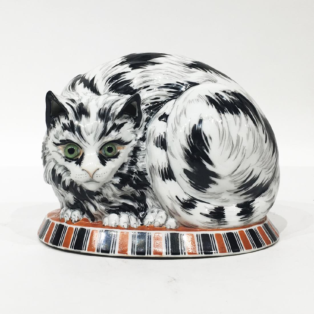 German Porcelain Cat lamp, marked (1 of 3)