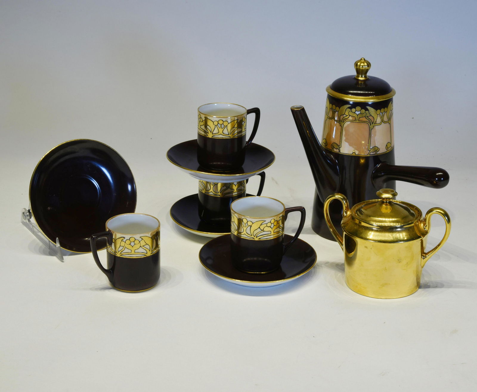 Art Deco Coffee Pot & service for 4 (1 of 3)