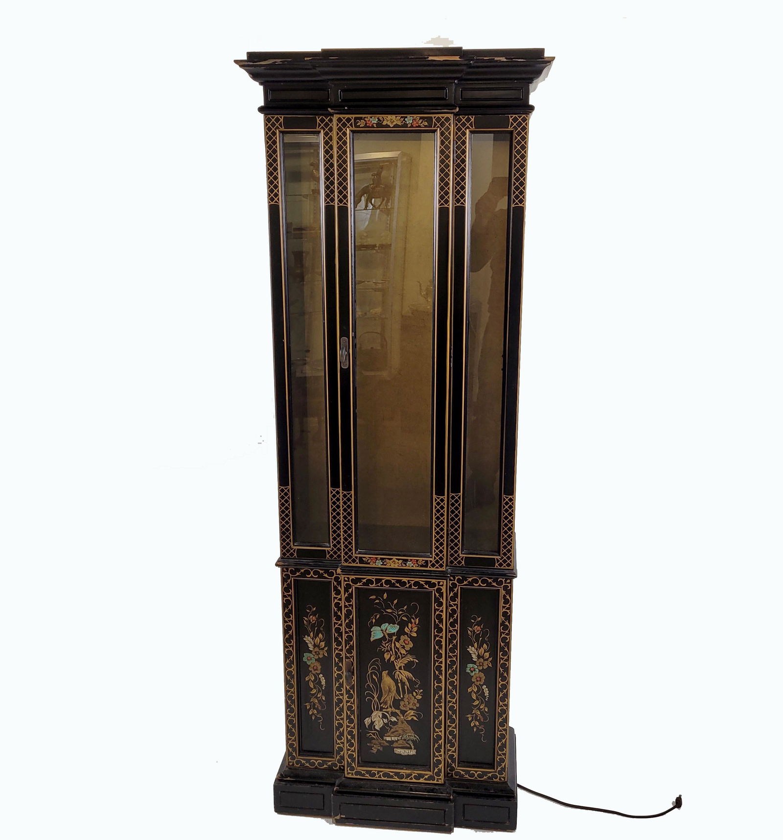 Tall Chinoiserie Wall Cabinet. (1 of 4)