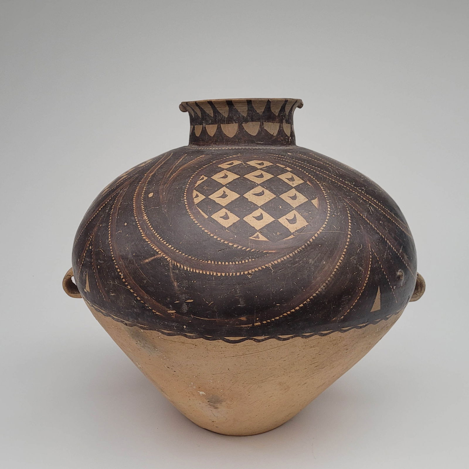 A Large Chinese Neolithic Pottery Vase (1 of 3)