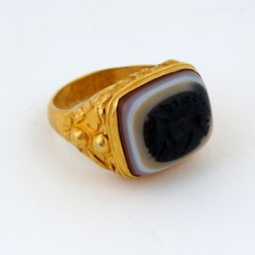 Persian Gold Ring with Agate Sasanian Seal