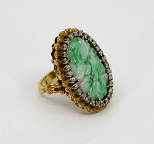 18 Kt Gold & Carved Jade Ring with Diamonds