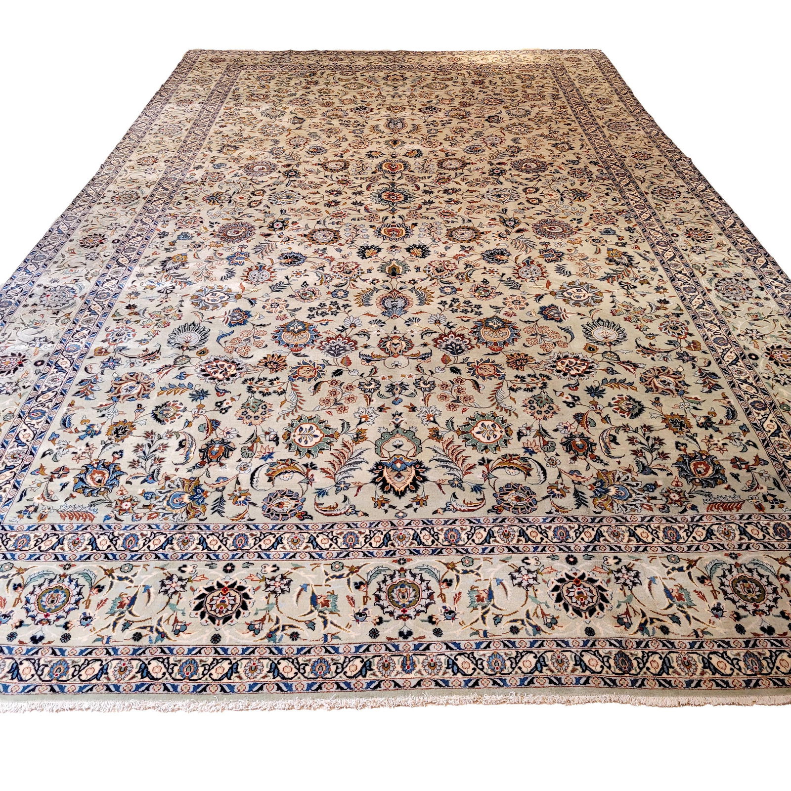 Tabriz Persian Carpet with Floral Motifs (1 of 5)