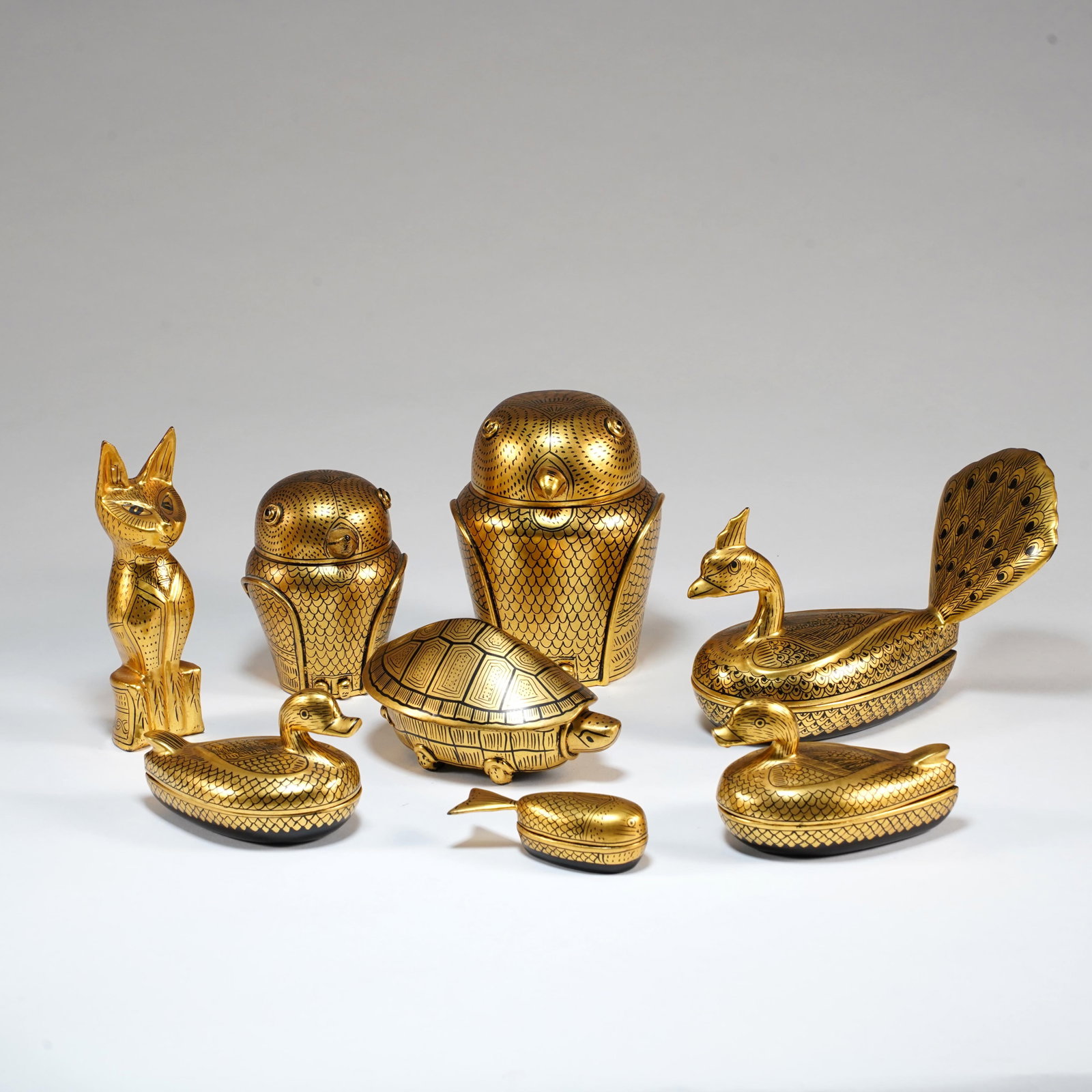 Lot of Thai Gilt Lacquer Decorative Trinket Boxes (1 of 3)