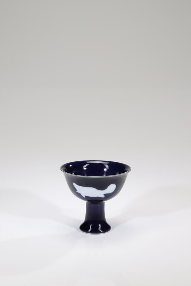 A SACRIFICIAL BLUE 'THREE FISH' STEM CUP (1 of 1)