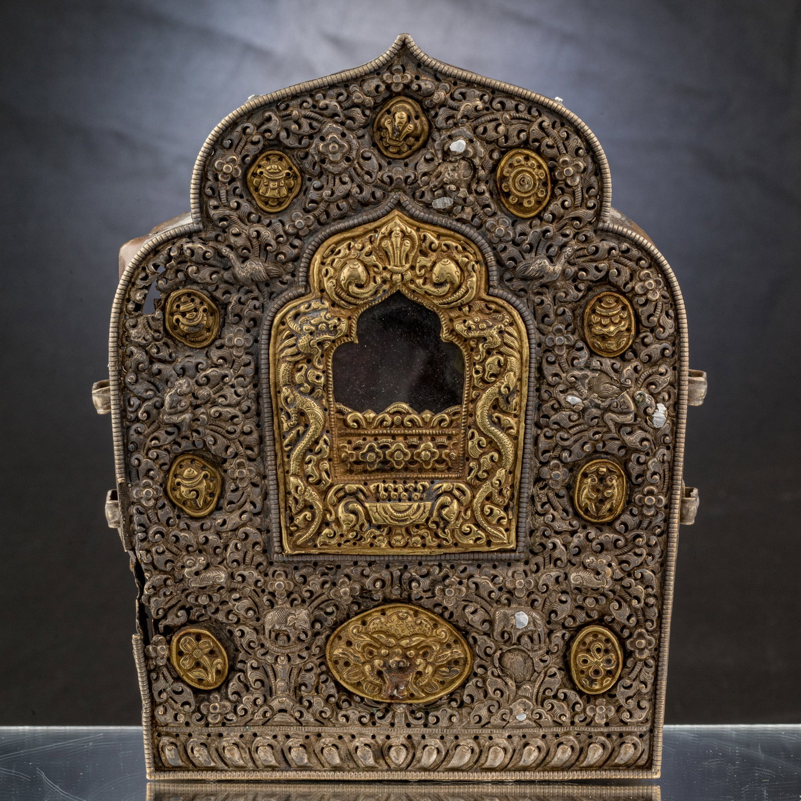 GAU TIBET 19TH CENTURY (1 of 5)