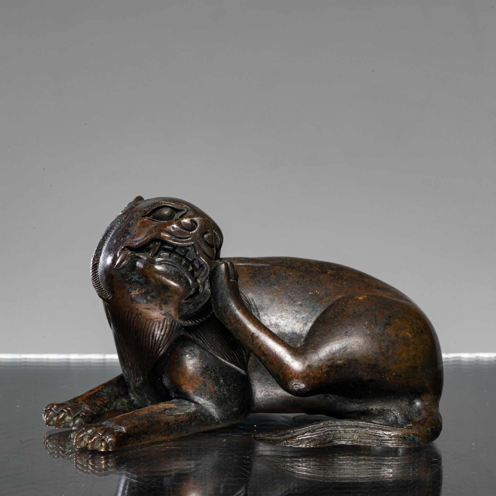 CHINESE BRONZE PAPERWEIGHT IN FORM OF A LION , MING DYNASTY STYLE (1368-1644) (1 of 5)