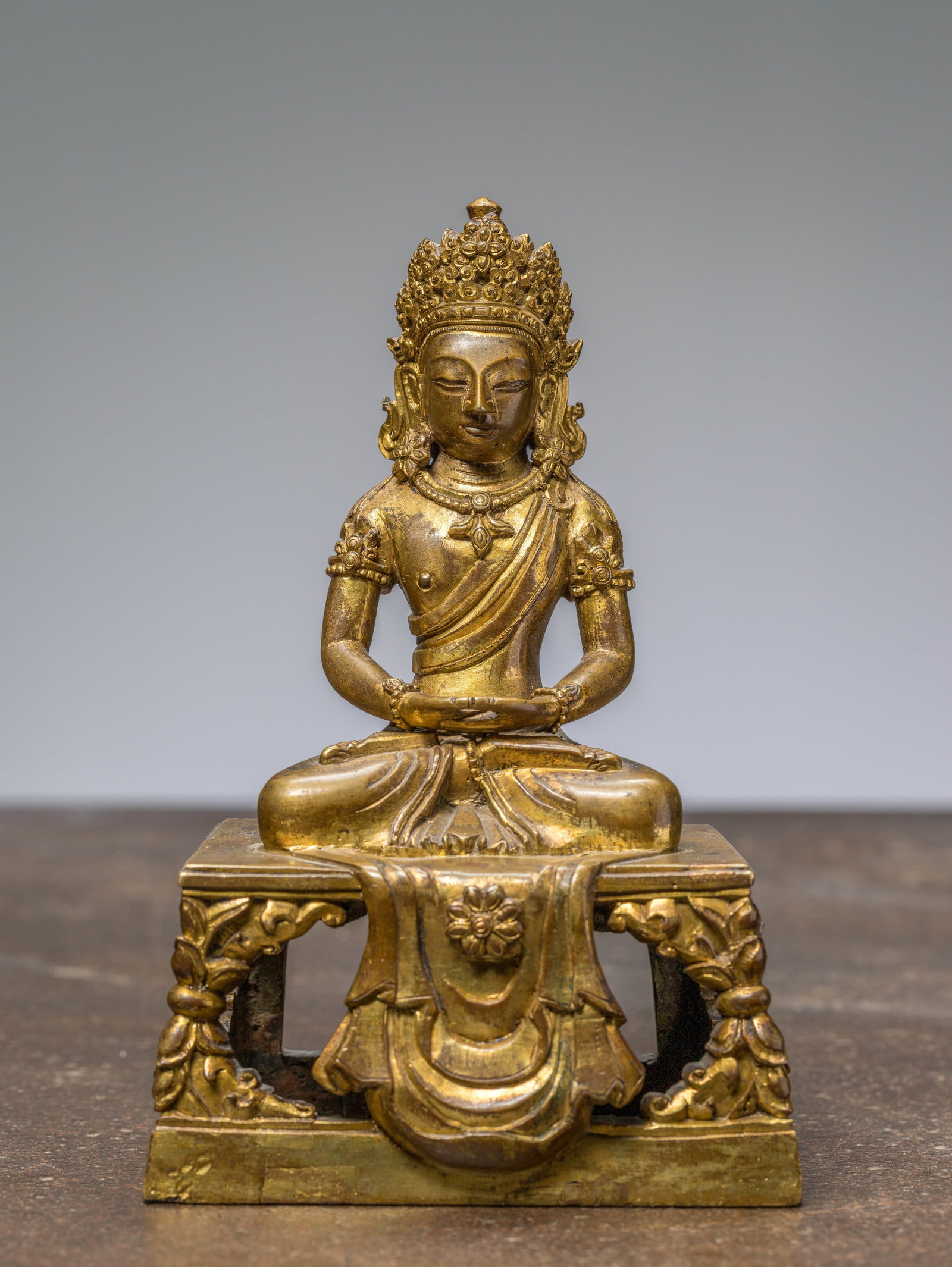 A SEATED FIREGILT BRONZE STATUE OF AMITAYUS CHINA 18TH CENTURY QING DYNASTY (1 of 6)